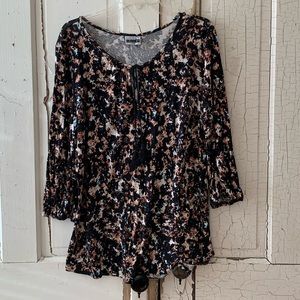 Sydney Gregory colorful top Size XL